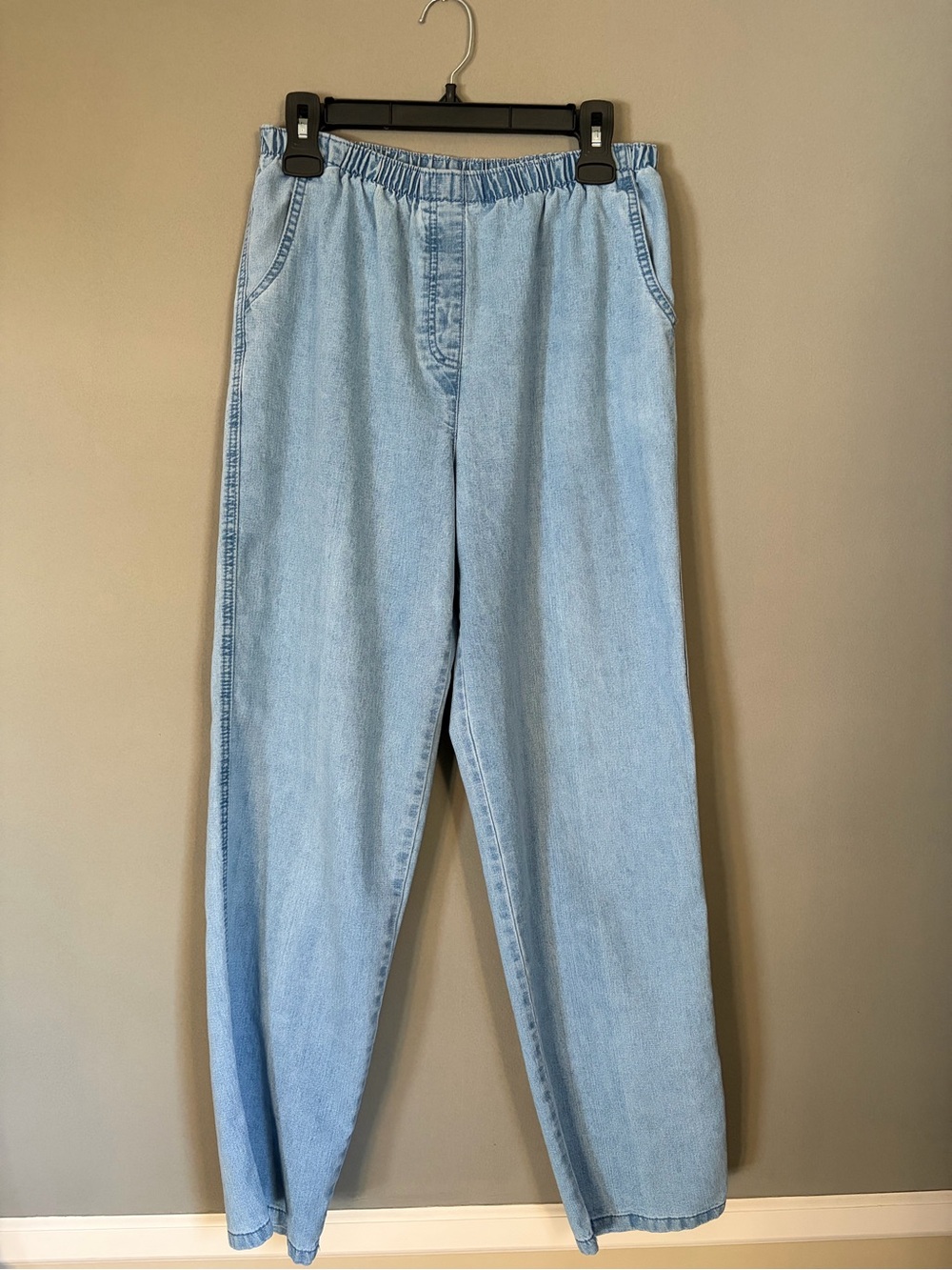 Alia Vintage Light Wash Lightweight Cotton Blend Denim Jogger Pants 12 Pull On